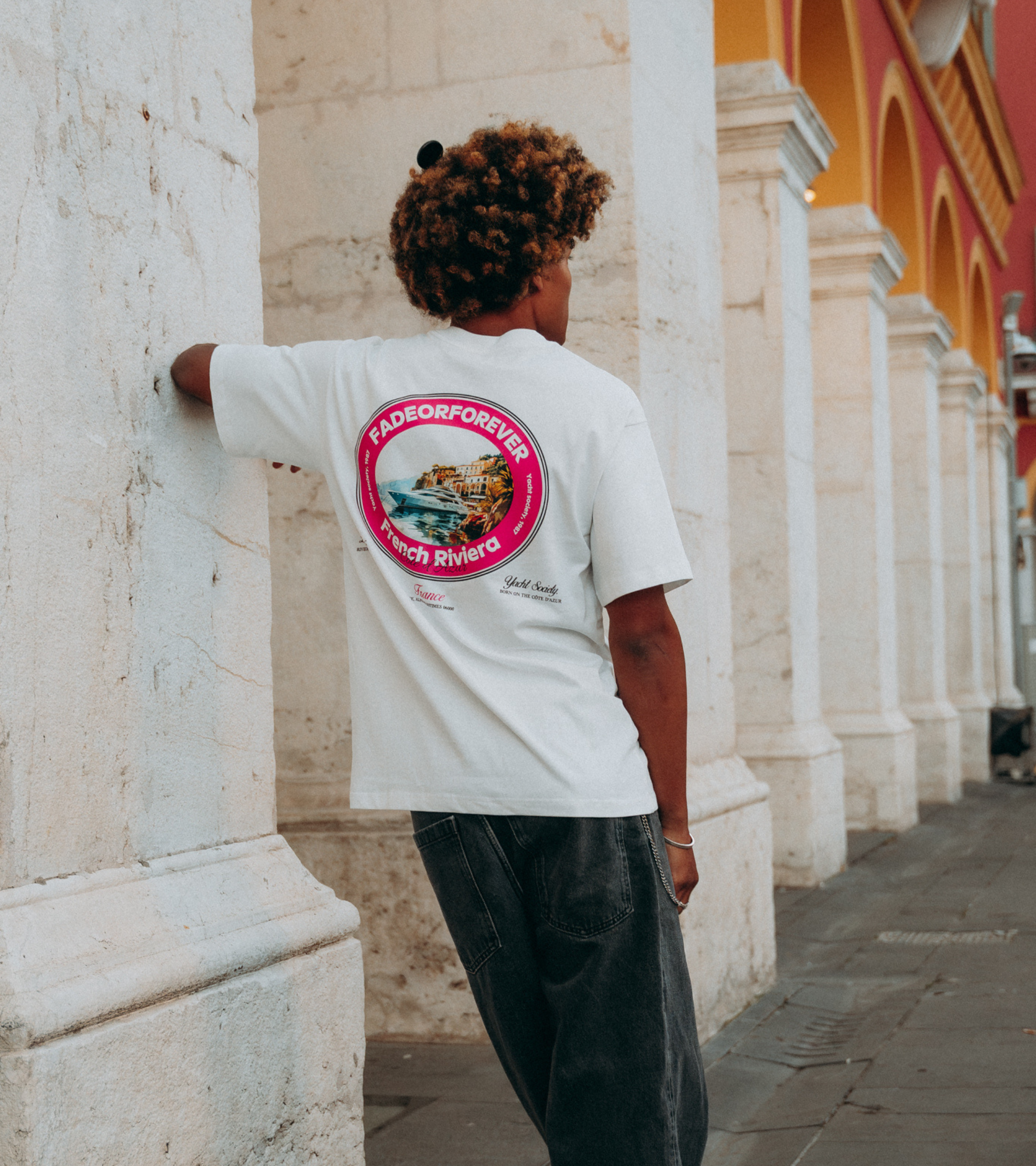Riviera T-shirt- White/Pink
